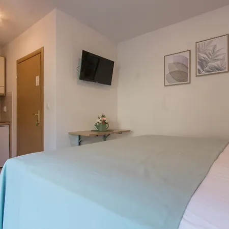 Гостьовий будинок Herceg Макарська