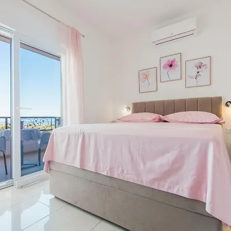 Гостьовий будинок Herceg Макарська